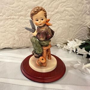 Hummel Goebel Little Tailor 308 Vintage Porcelain Figurine Boy w/ Scissors 1970s